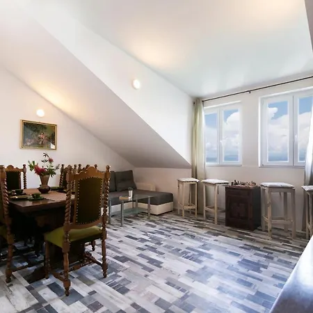 Apartment Royal 2